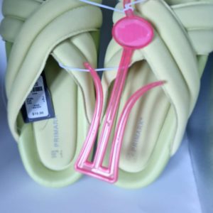 Women's sliders